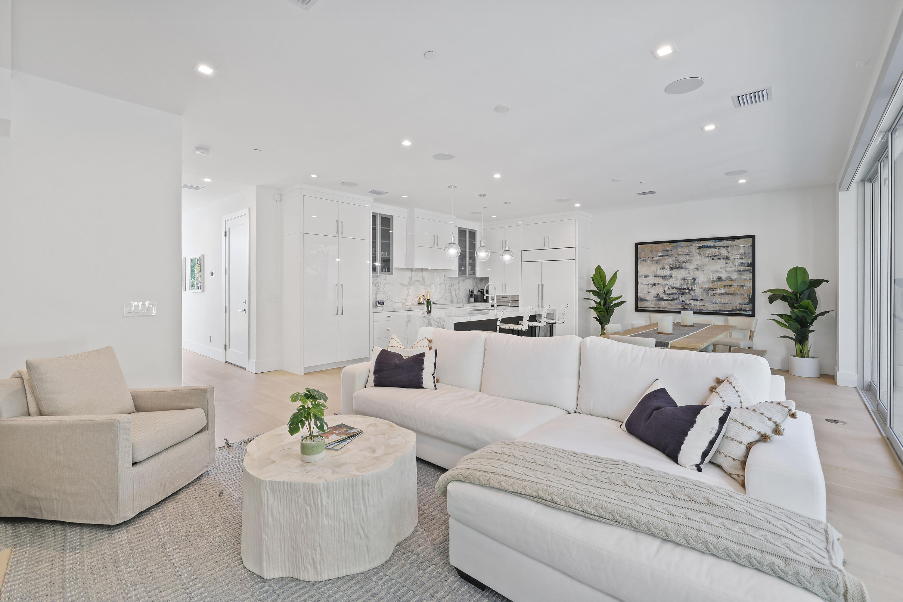 Delray Beach, Florida, 33483, United States, 3 Bedrooms Bedrooms, ,4 BathroomsBathrooms,Residential,For Sale,1940237