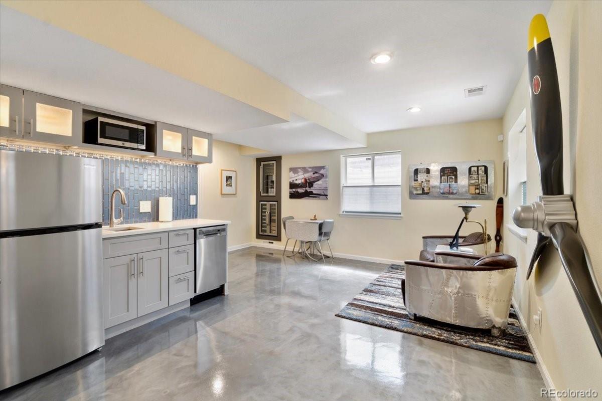 Erie, Colorado, 80516, United States, 5 Bedrooms Bedrooms, ,4 BathroomsBathrooms,Residential,For Sale,1794291