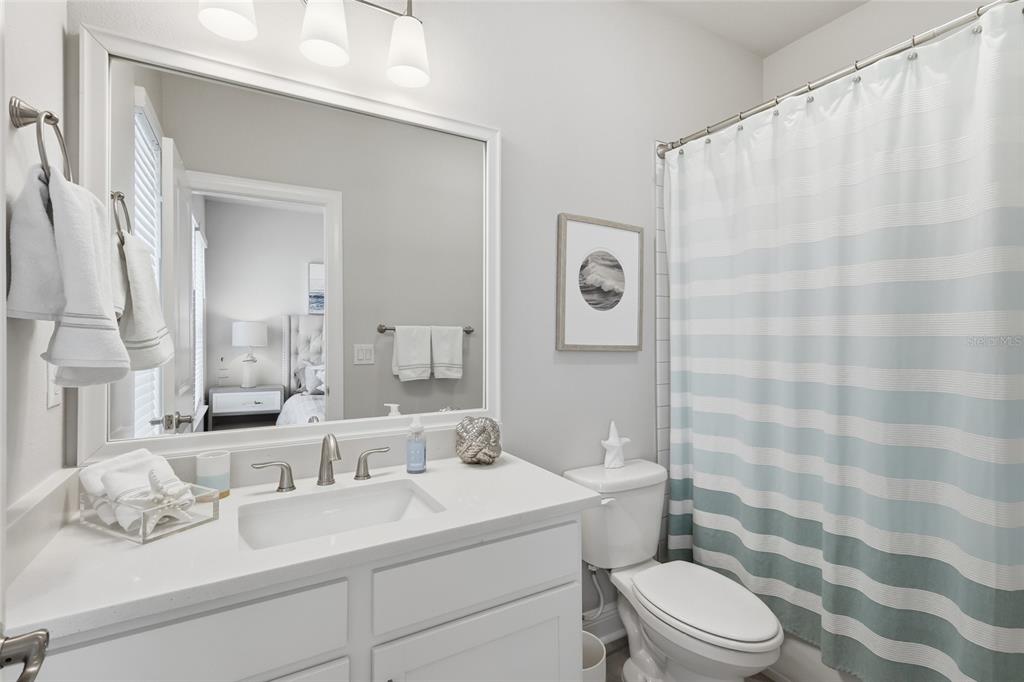 Sarasota, Florida, 34237, United States, 3 Bedrooms Bedrooms, ,4 BathroomsBathrooms,Residential,For Sale,1989213