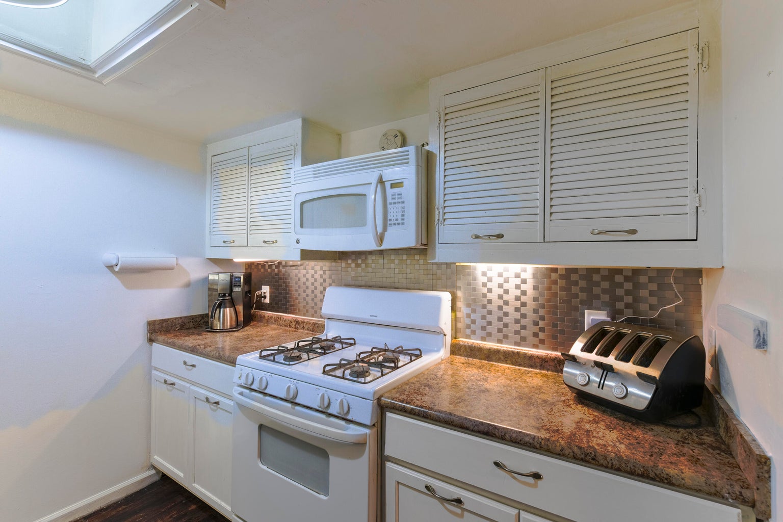 Fort Walton Beach, Florida, 32548, United States, 6 Bedrooms Bedrooms, ,5 BathroomsBathrooms,Residential,For Sale,1942905