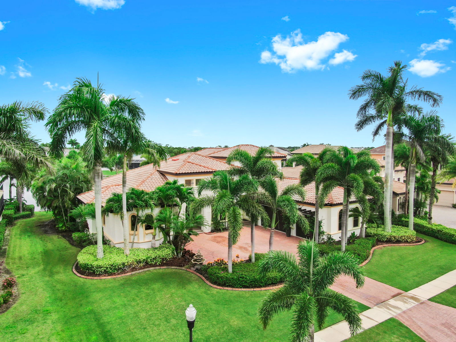 Apollo Beach, Florida, 33572, United States, 4 Bedrooms Bedrooms, ,5 BathroomsBathrooms,Residential,For Sale,1983999