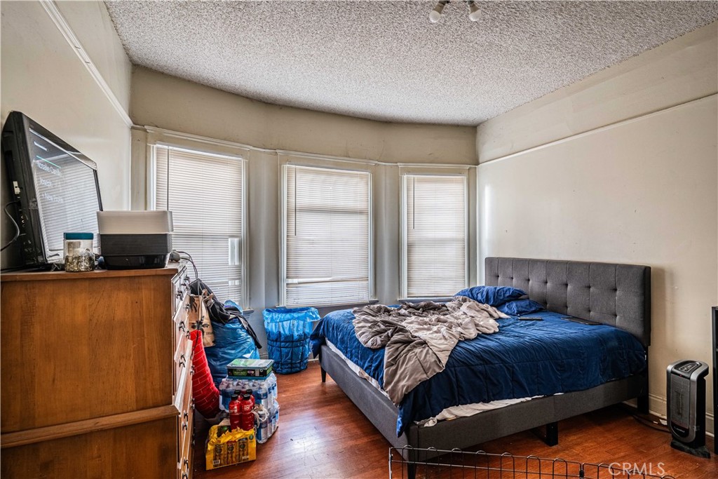Los Angeles, California, 90031, United States, 4 Bedrooms Bedrooms, ,2 BathroomsBathrooms,Residential,For Sale,1794172