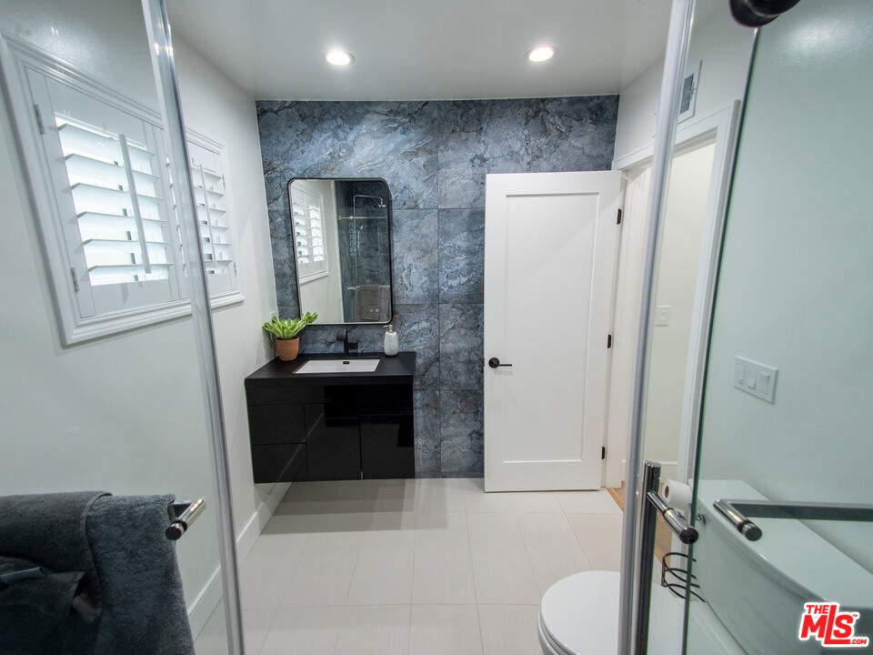 Duarte, California, 91010, United States, 6 Bedrooms Bedrooms, ,3 BathroomsBathrooms,Residential,For Sale,1836068