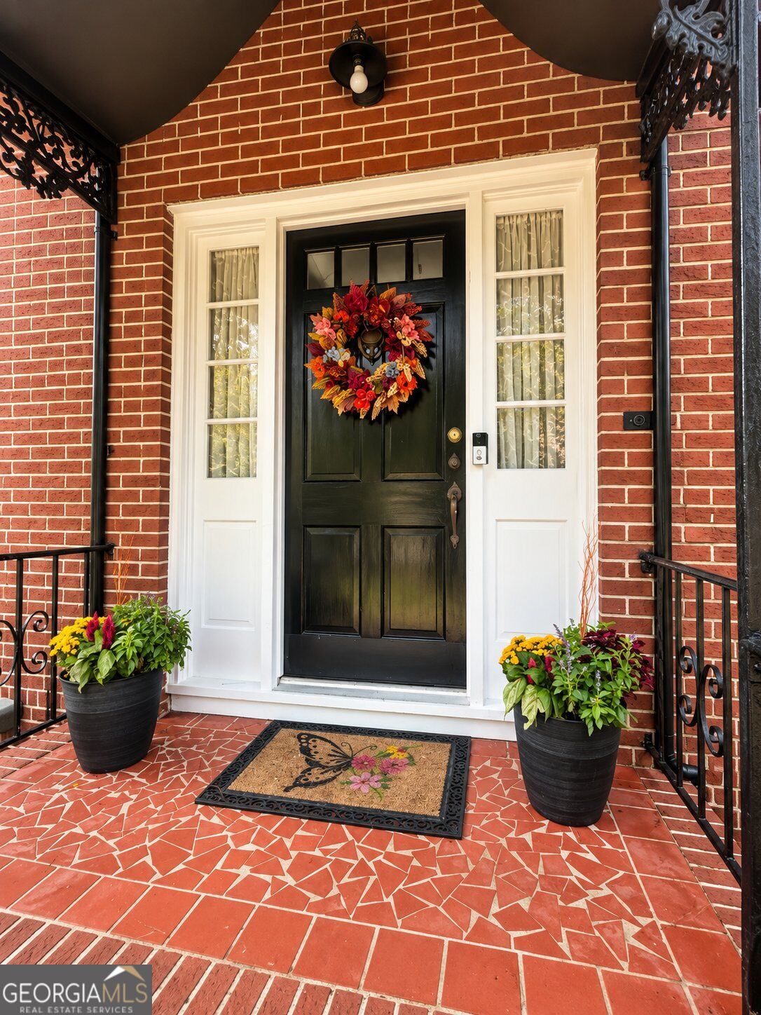 Majestic Cir, Avondale Estates, GA 30002