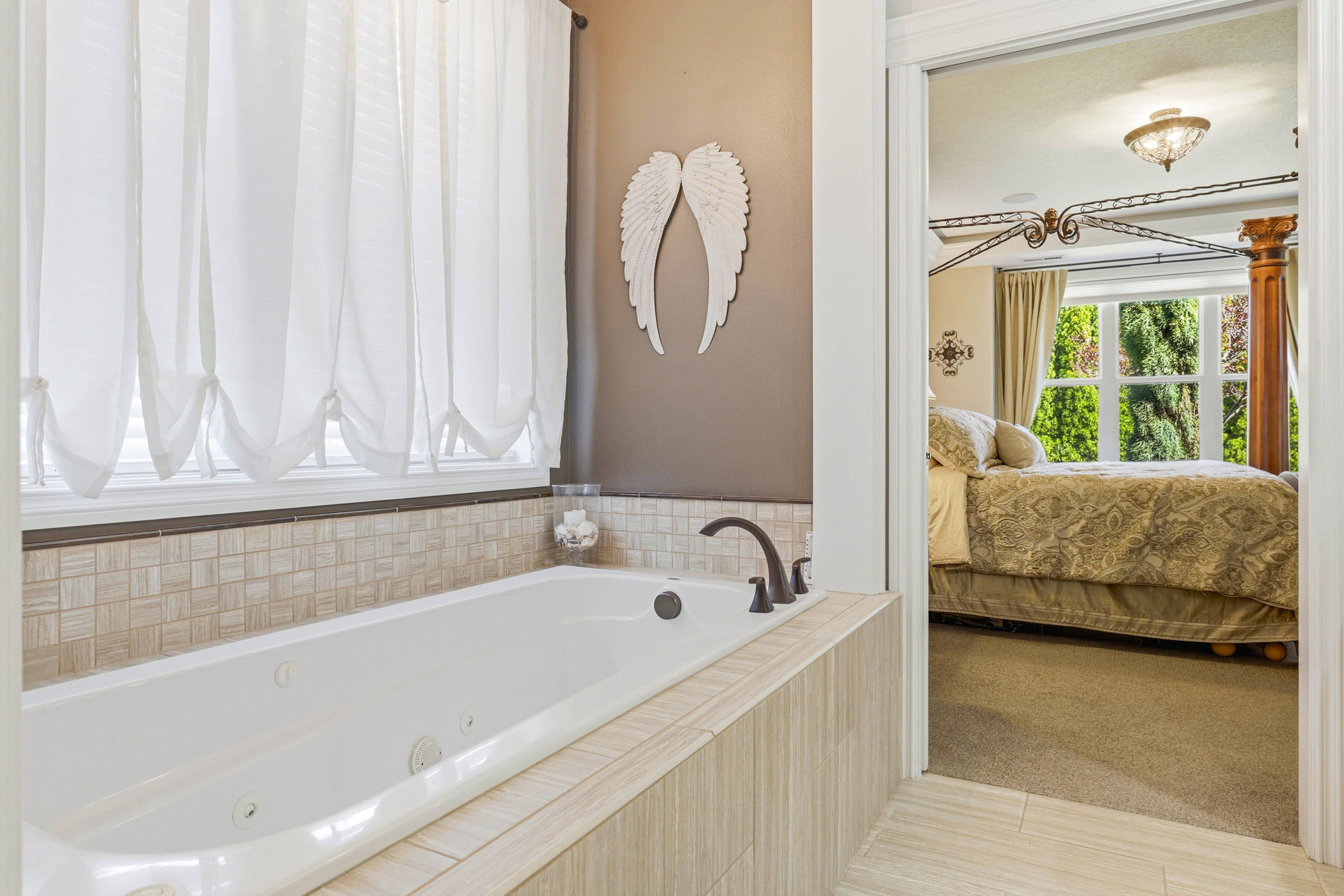  Previous Parade Home-Quality & Care - 物件實景