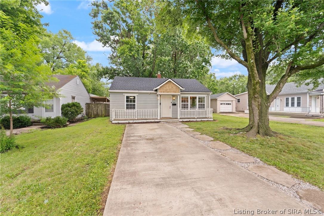 8th St, Jeffersonville, IN 47130 #1