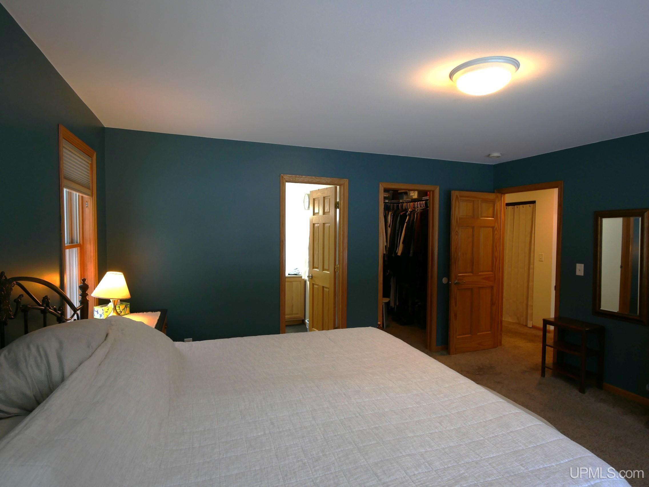 Houghton, Michigan, 49931, United States, 4 Bedrooms Bedrooms, ,3 BathroomsBathrooms,Residential,For Sale,1924380