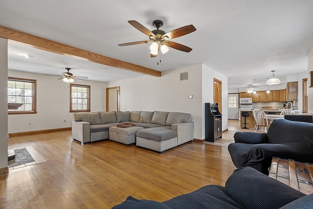 116 Island Rd, Lunenburg, Massachusetts, 01462, United States, 5 Bedrooms Bedrooms, ,4 BathroomsBathrooms,Residential,For Sale,116 Island Rd,1486813