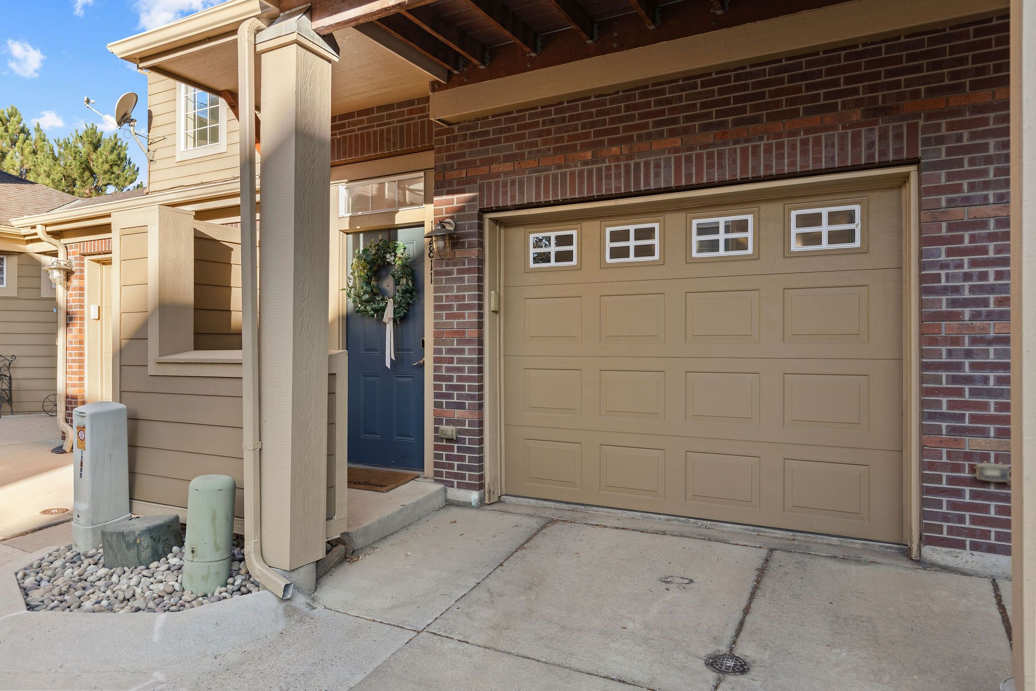  Welcome to this bright and inviting townhome - 物件實景