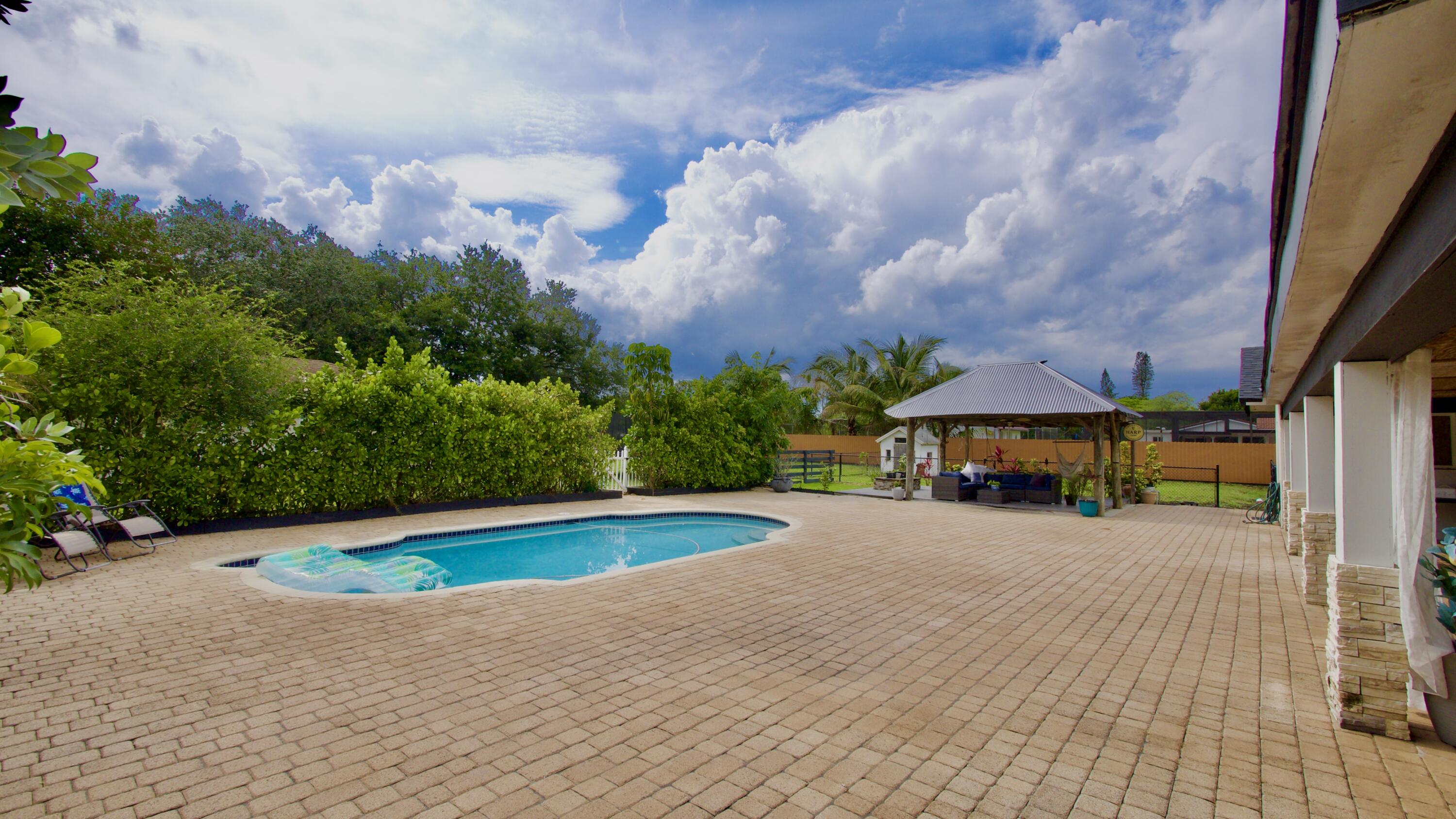 Davie, Florida, 33328, United States, 7 Bedrooms Bedrooms, ,5 BathroomsBathrooms,Residential,For Sale,2039860
