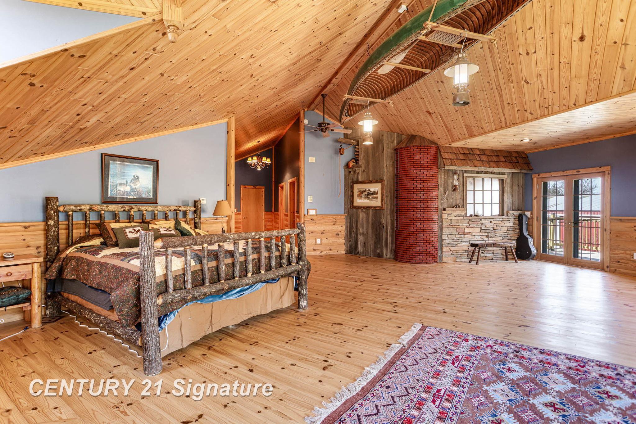 Hemlock, Michigan, 48626, United States, 6 Bedrooms Bedrooms, ,5 BathroomsBathrooms,Residential,For Sale,1984080