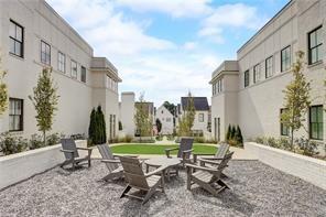 Alpharetta, Georgia, 30005, United States, 3 Bedrooms Bedrooms, ,4 BathroomsBathrooms,Residential,For Sale,1975008