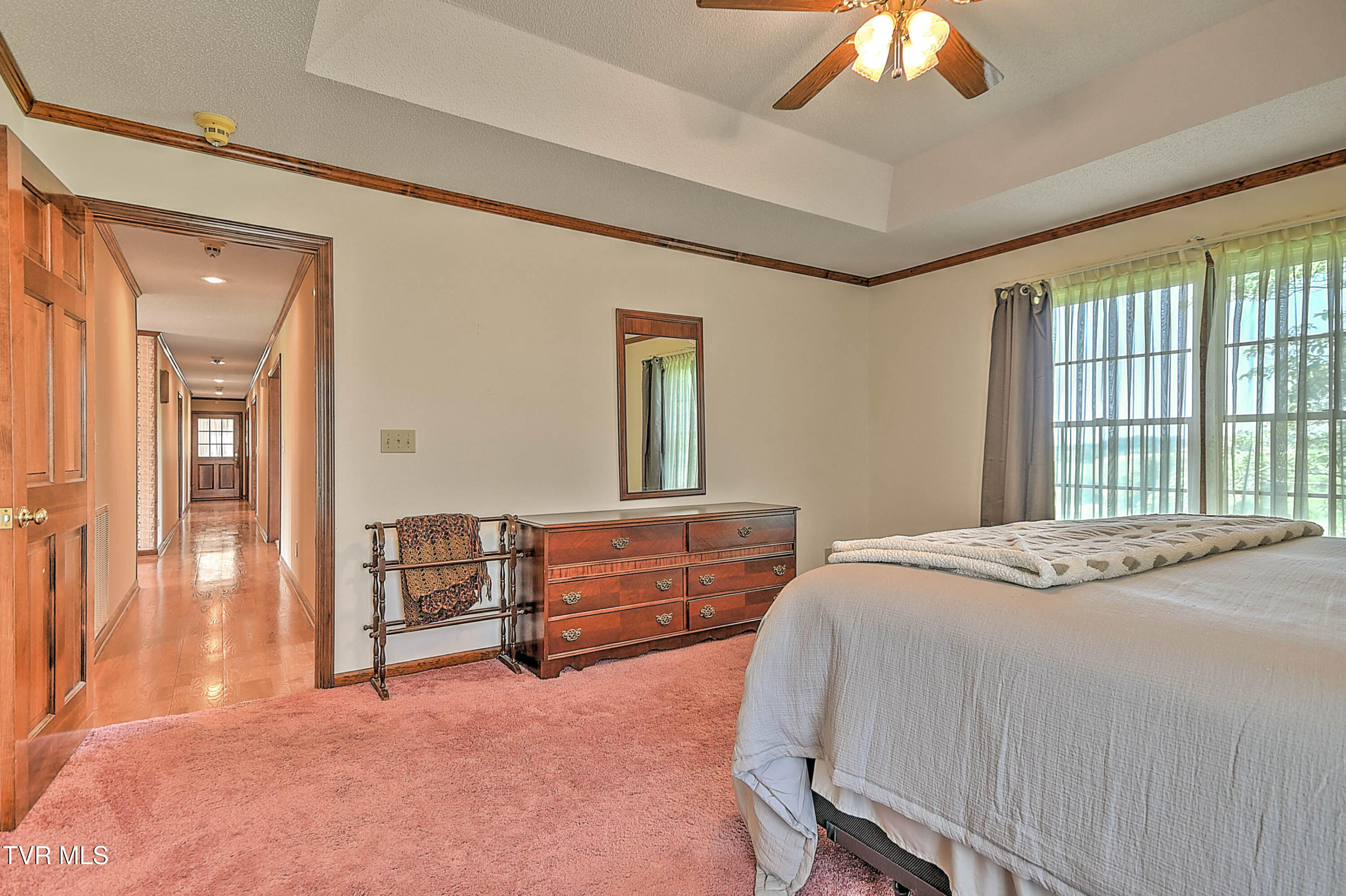 Greeneville, Tennessee, 37745, United States, 4 Bedrooms Bedrooms, ,4 BathroomsBathrooms,Residential,For Sale,1899304