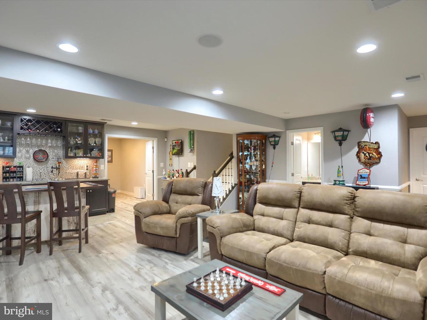 Harrisburg, Pennsylvania, 17112, United States, 5 Bedrooms Bedrooms, ,4 BathroomsBathrooms,Residential,For Sale,1970182