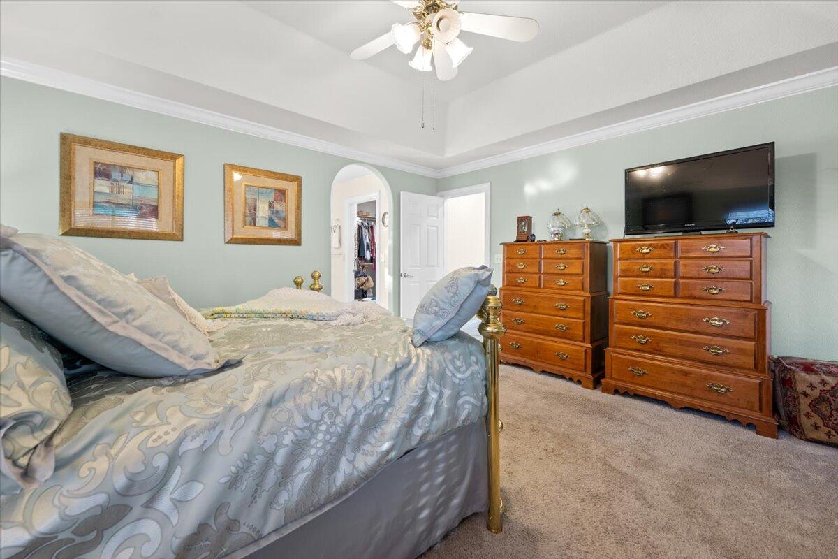 Redding, California, 96001, United States, 3 Bedrooms Bedrooms, ,2 BathroomsBathrooms,Residential,For Sale,1949690