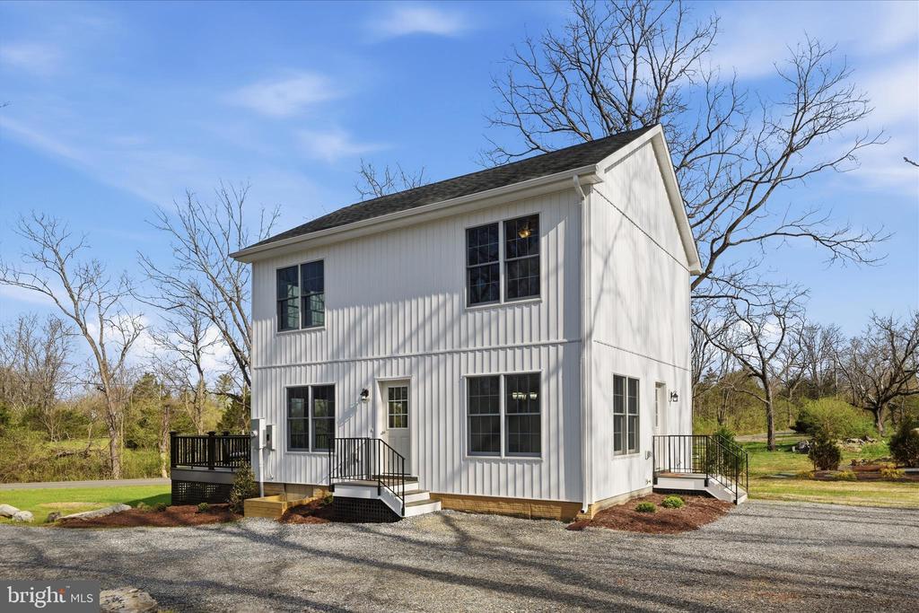 Boyce, Virginia, 22620, United States, 3 Bedrooms Bedrooms, ,3 BathroomsBathrooms,Residential,For Sale,2032757