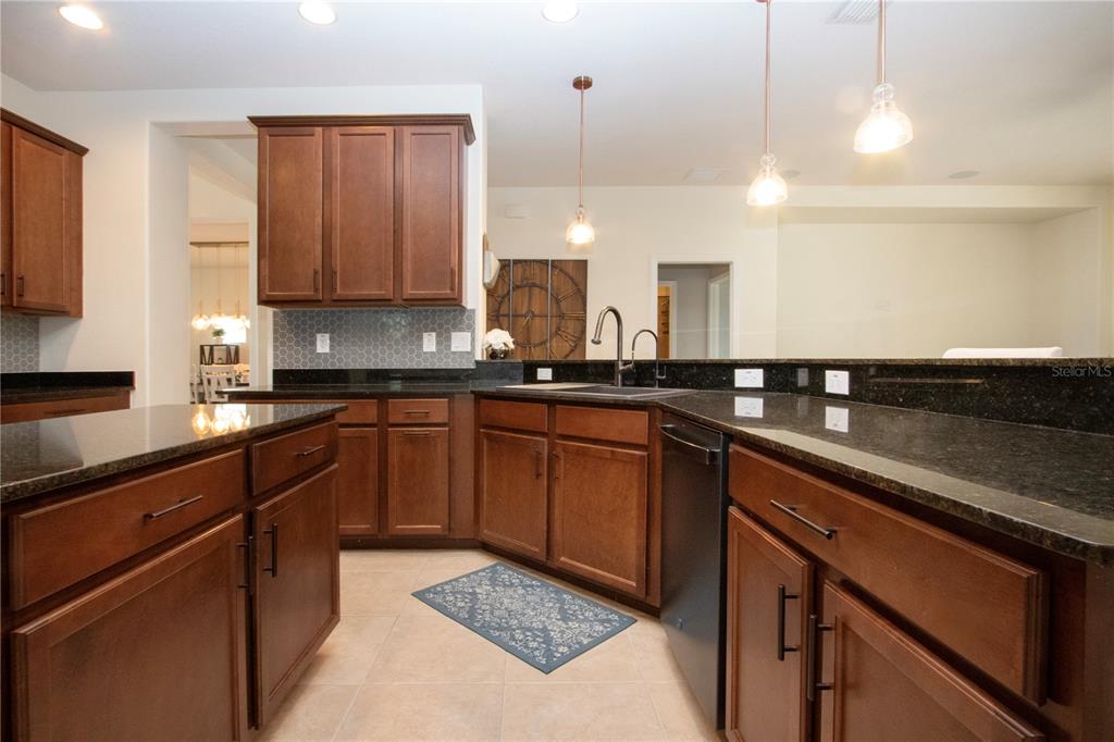 Bradenton, Florida, 34212, United States, 4 Bedrooms Bedrooms, ,3 BathroomsBathrooms,Residential,For Sale,1829585