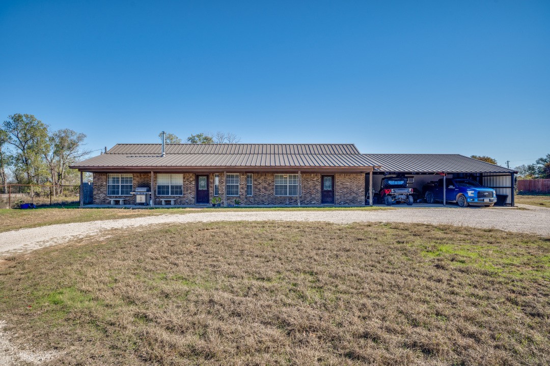 Boyd, Texas, 76023, United States, 3 Bedrooms Bedrooms, ,2 BathroomsBathrooms,Residential,For Sale,1999826