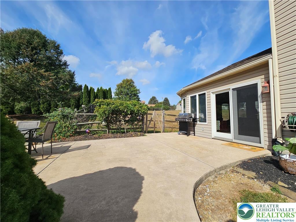 North Whitehall Twp, Pennsylvania, 18078, United States, 4 Bedrooms Bedrooms, ,3 BathroomsBathrooms,Residential,For Sale,1961837