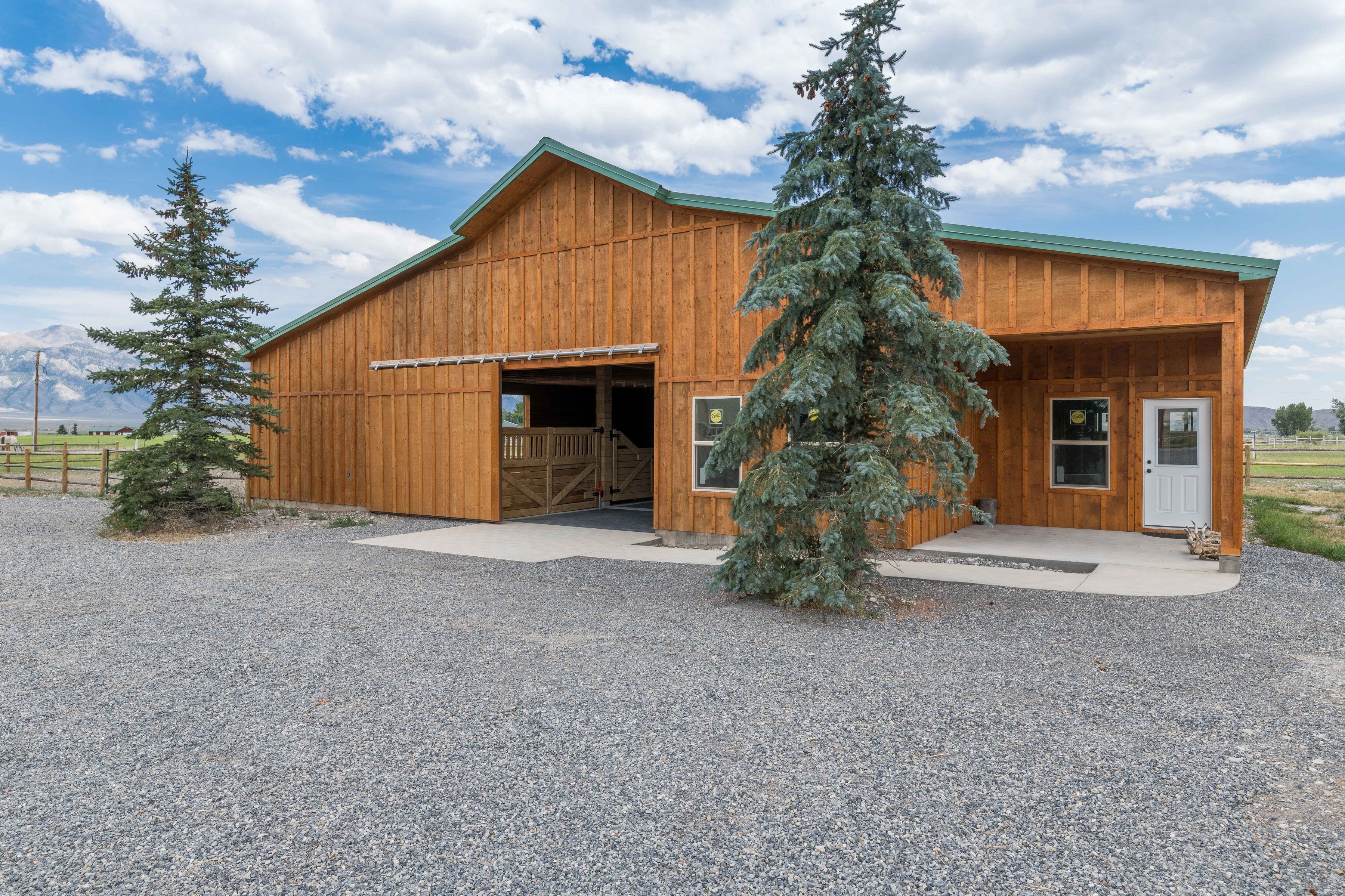  Equestrian Estate at the Base of Mt. Borah - 物件實景