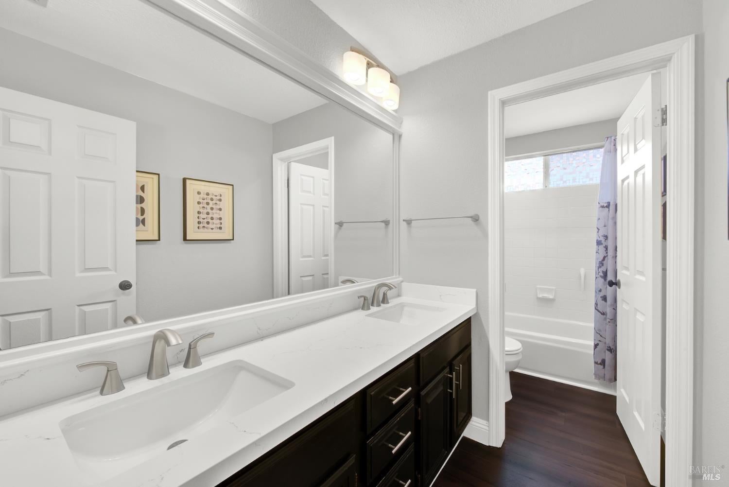 Fairfield, California, 94534, United States, 5 Bedrooms Bedrooms, ,3 BathroomsBathrooms,Residential,For Sale,1917532
