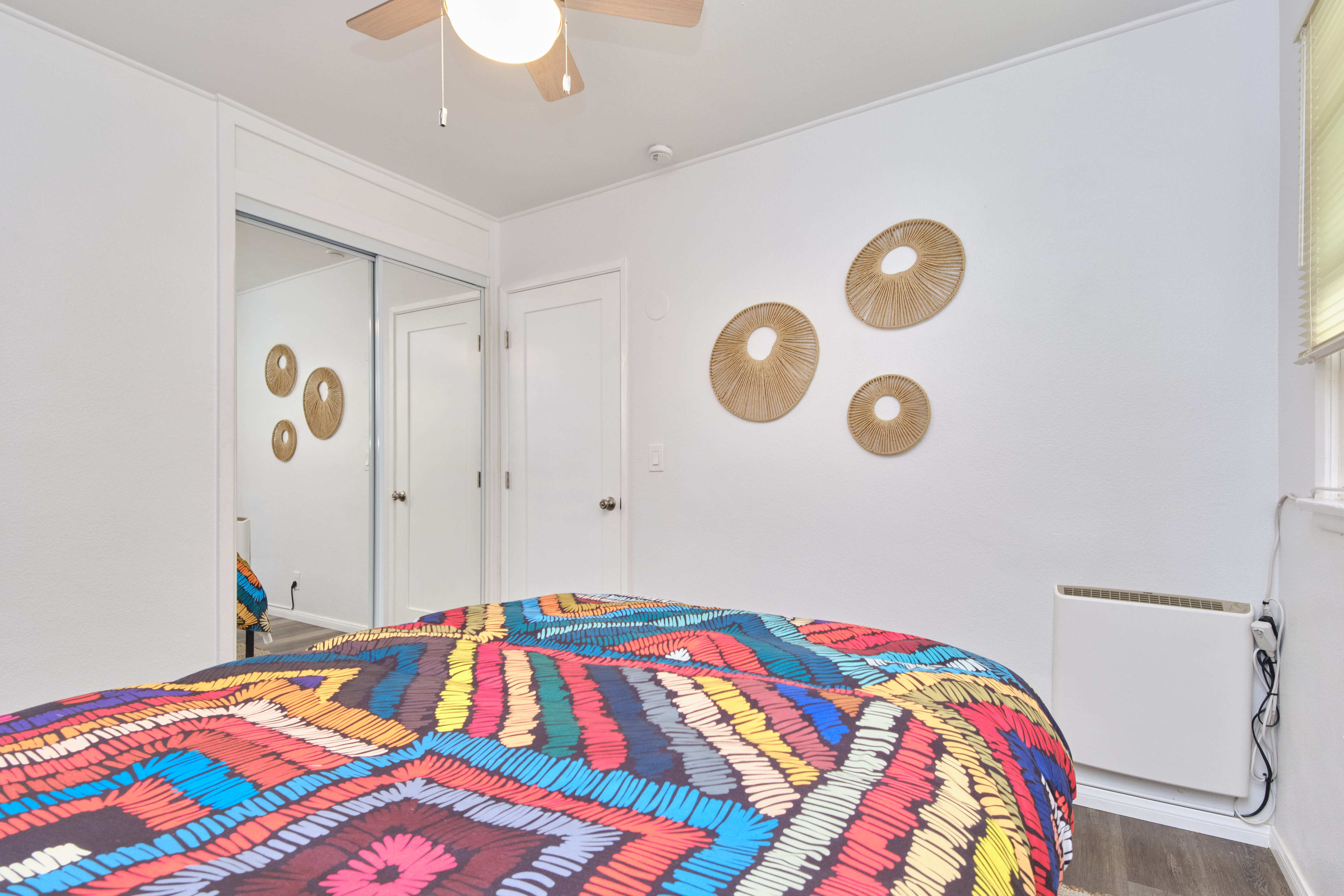 Ontario, California, 91762, United States, 2 Bedrooms Bedrooms, ,1 BathroomBathrooms,Residential,For Sale,1983676