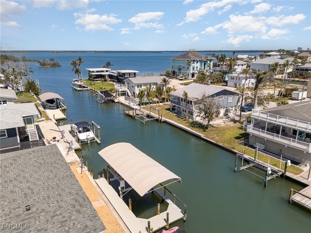 Driftwood Ln, Fort Myers Beach, FL 33931