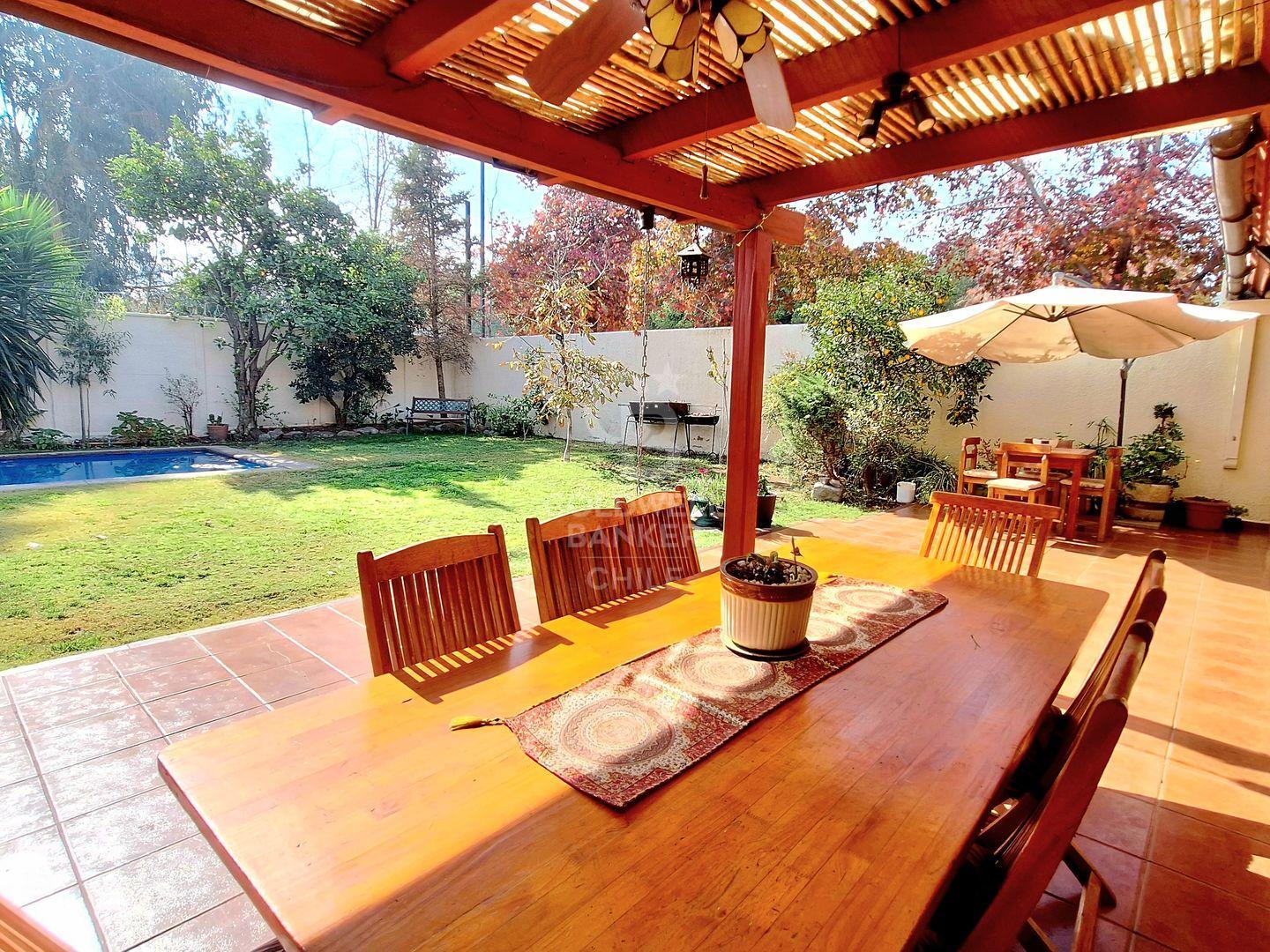 Peñalolén, Chile, 5 Bedrooms Bedrooms, ,3 BathroomsBathrooms,Residential,For Sale,1837912