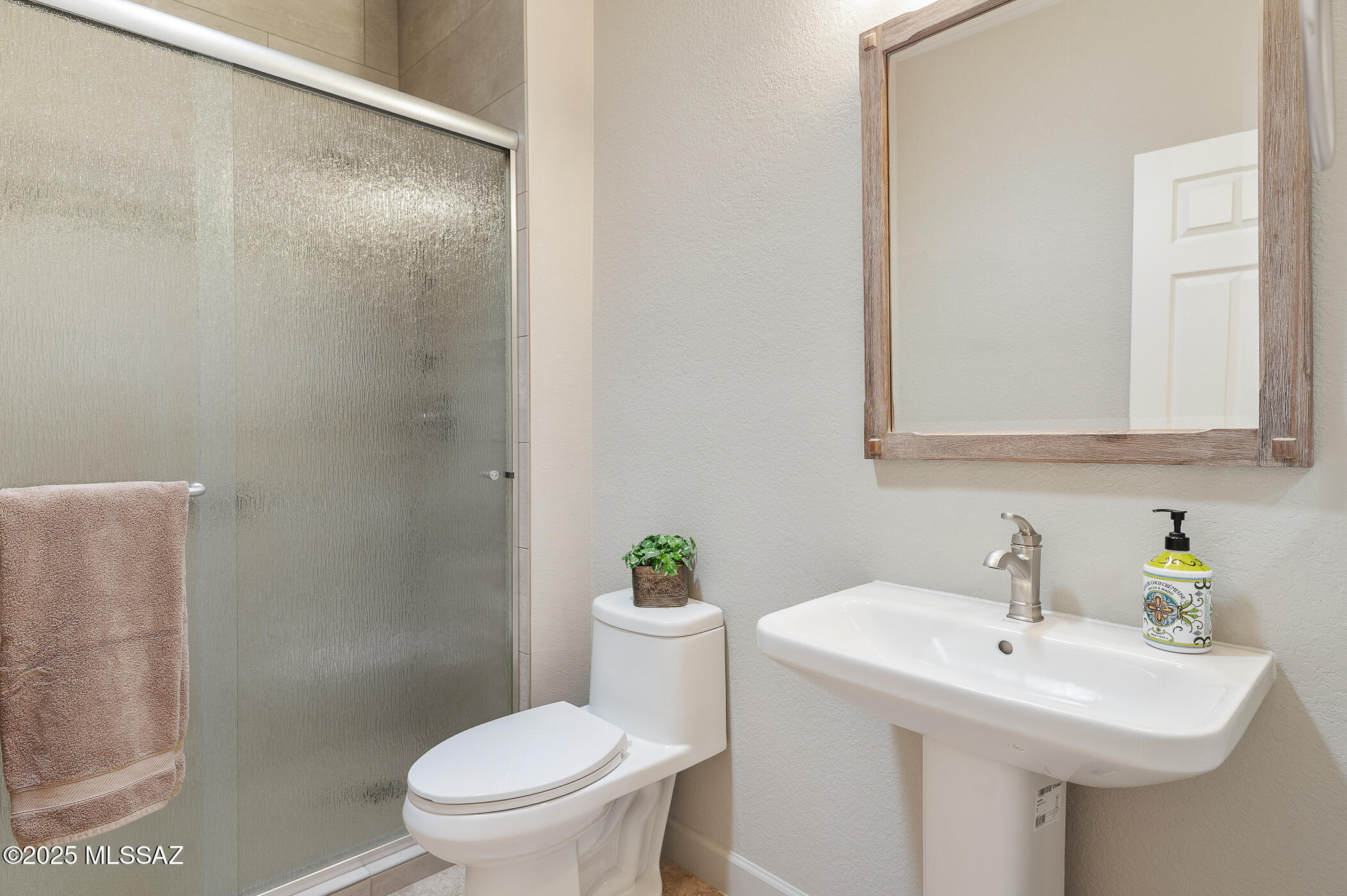 Oro Valley, Arizona, 85755, United States, 2 Bedrooms Bedrooms, ,2 BathroomsBathrooms,Residential,For Sale,1959033