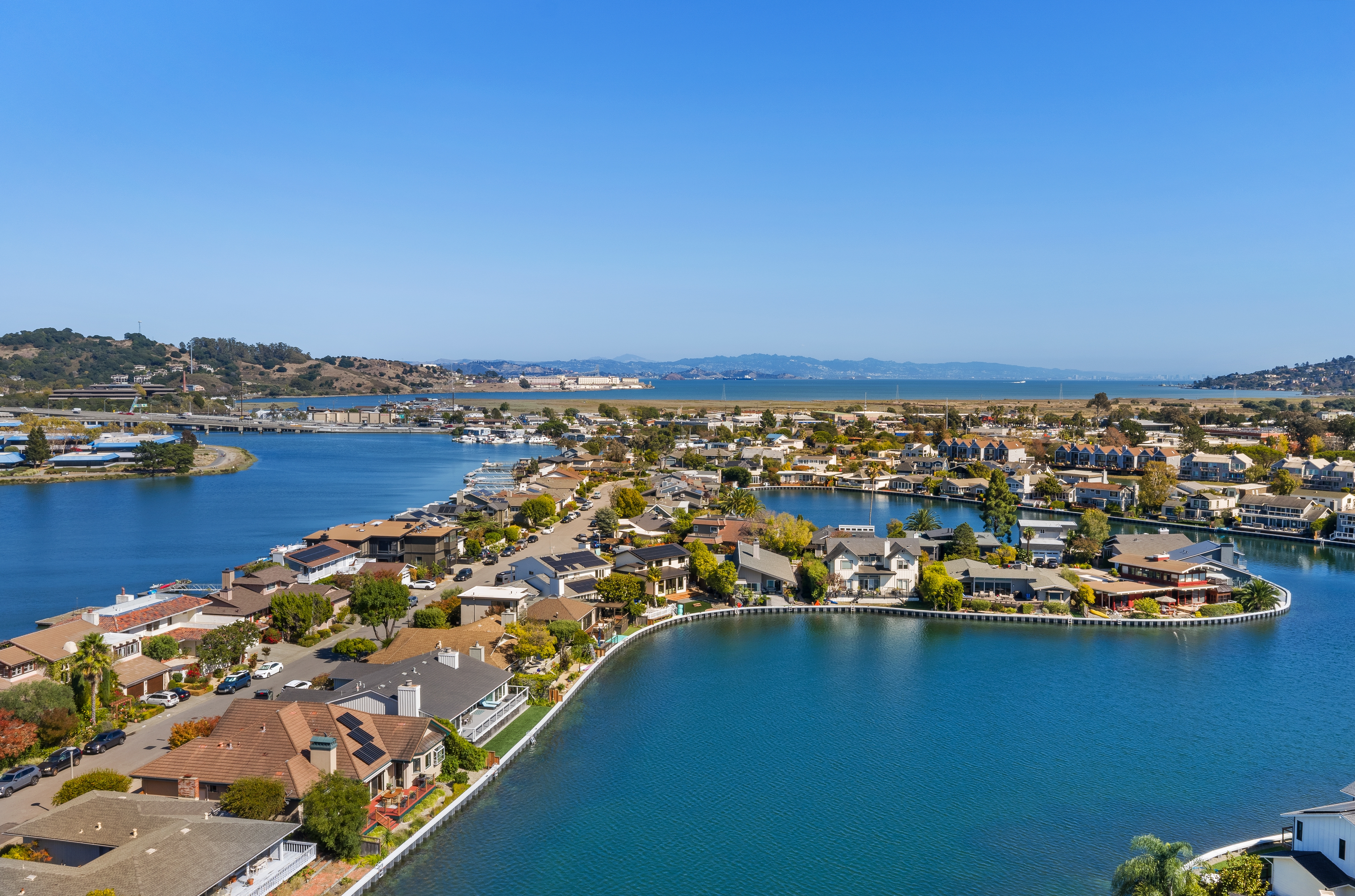  Waterfront Living on the Larkspur Lagoon - 物件實景
