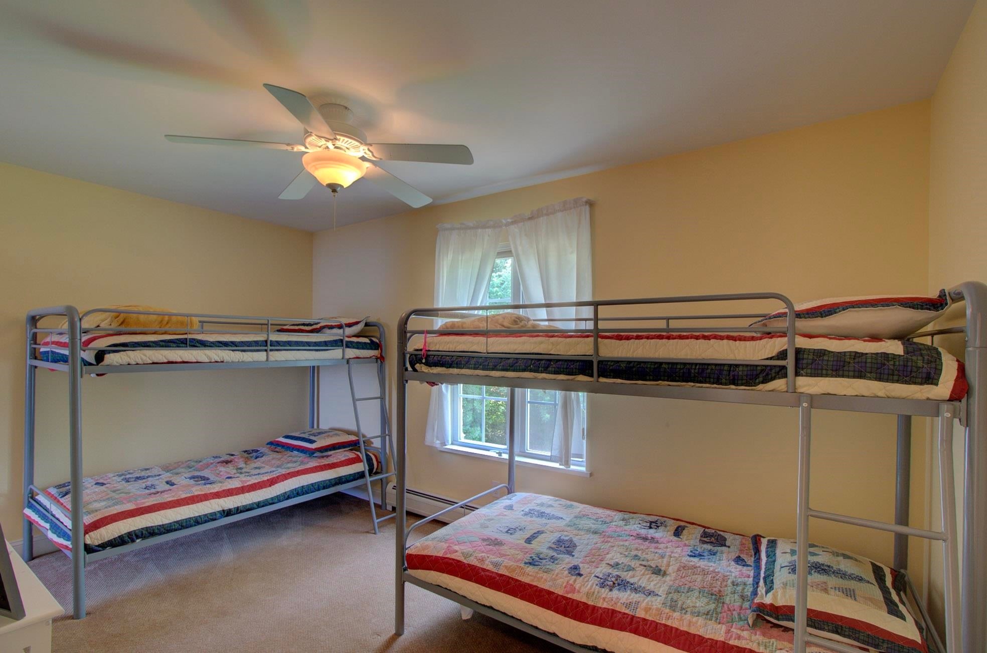 Alburgh, Vermont, 05440, United States, 5 Bedrooms Bedrooms, ,1 BathroomBathrooms,Residential,For Sale,1885348