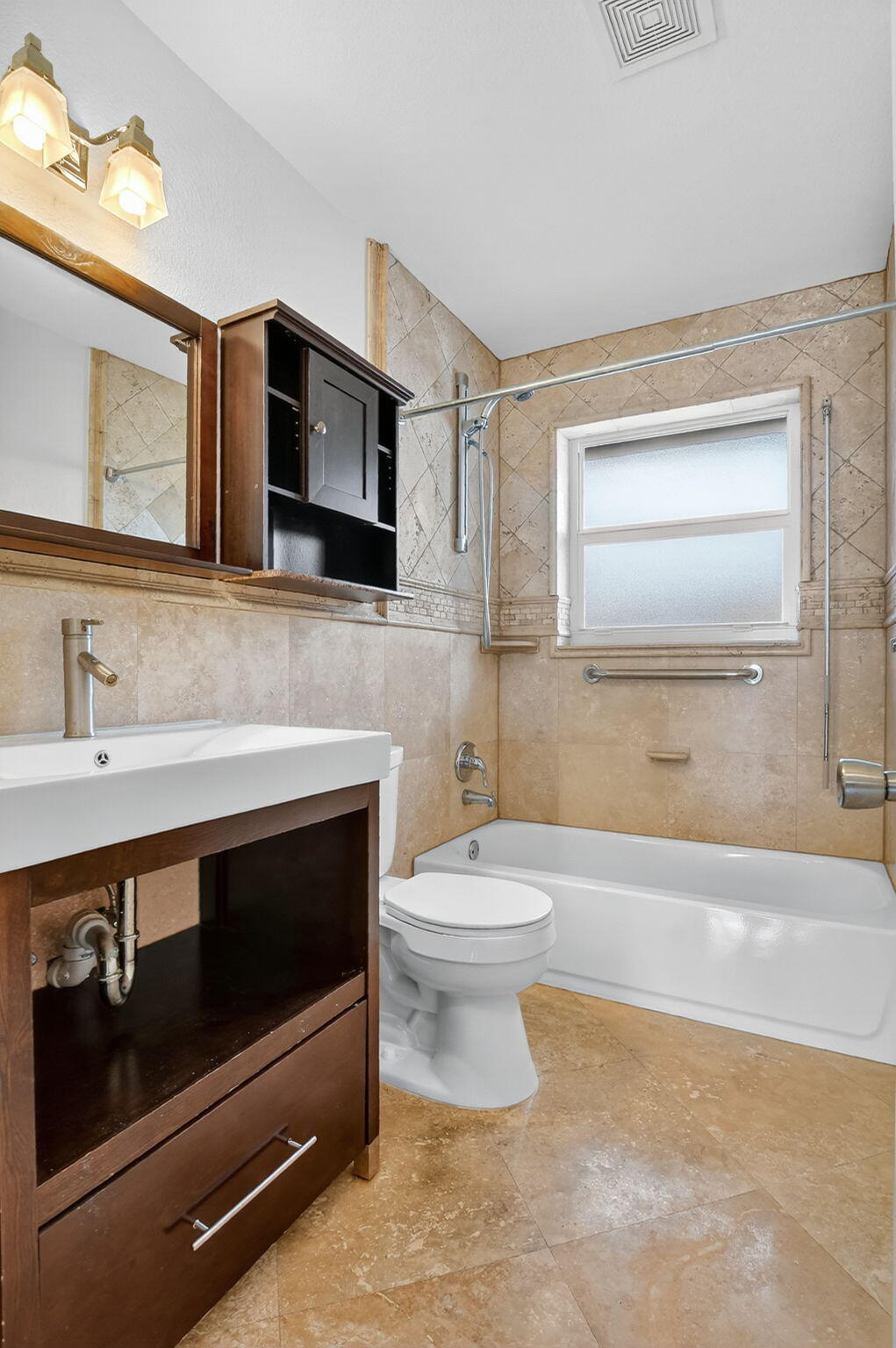 Deerfield Beach, Florida, 33442, United States, 3 Bedrooms Bedrooms, ,2 BathroomsBathrooms,Residential,For Sale,1989496