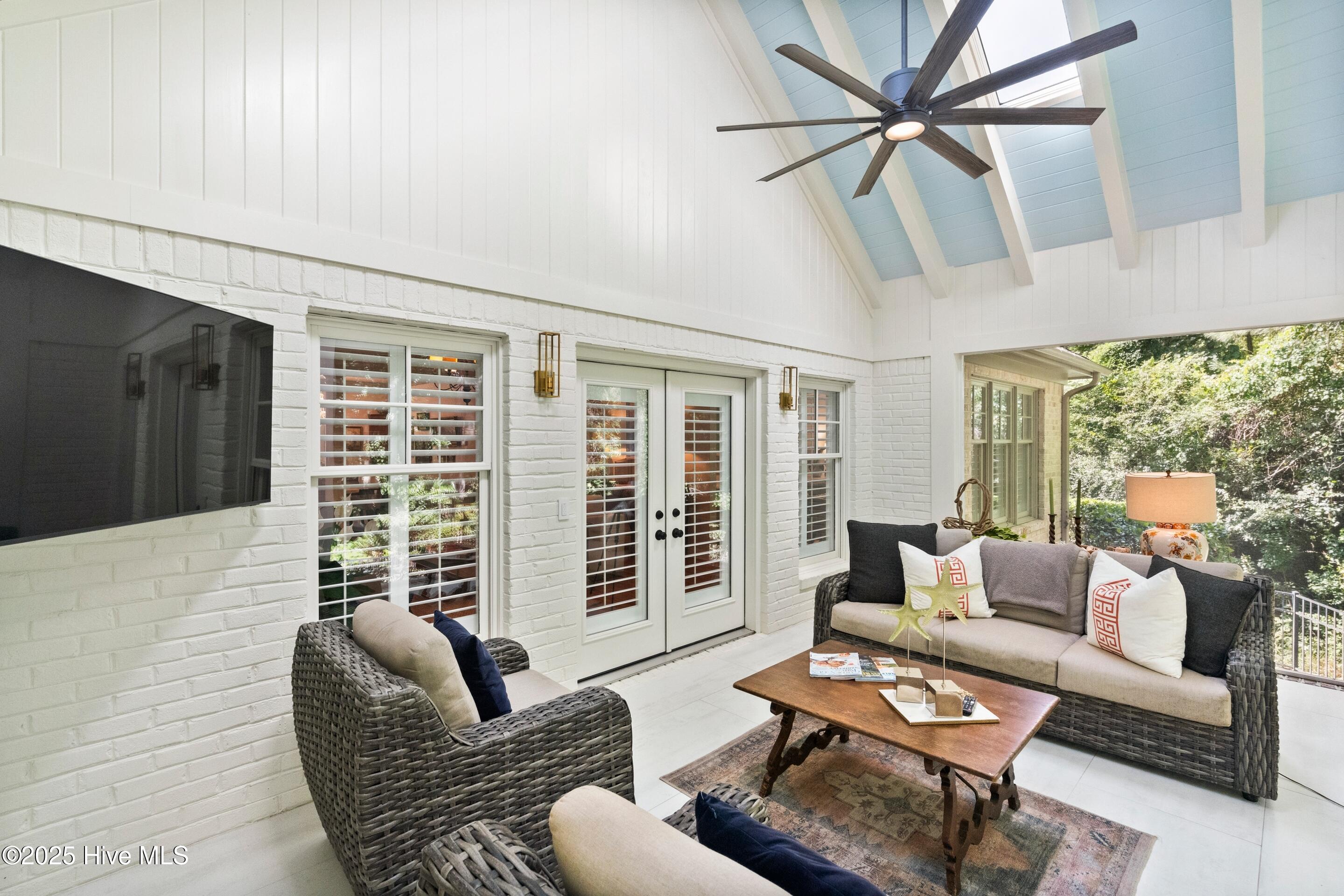 Wilmington, North Carolina, 28405, United States, 3 Bedrooms Bedrooms, ,3 BathroomsBathrooms,Residential,For Sale,1924971
