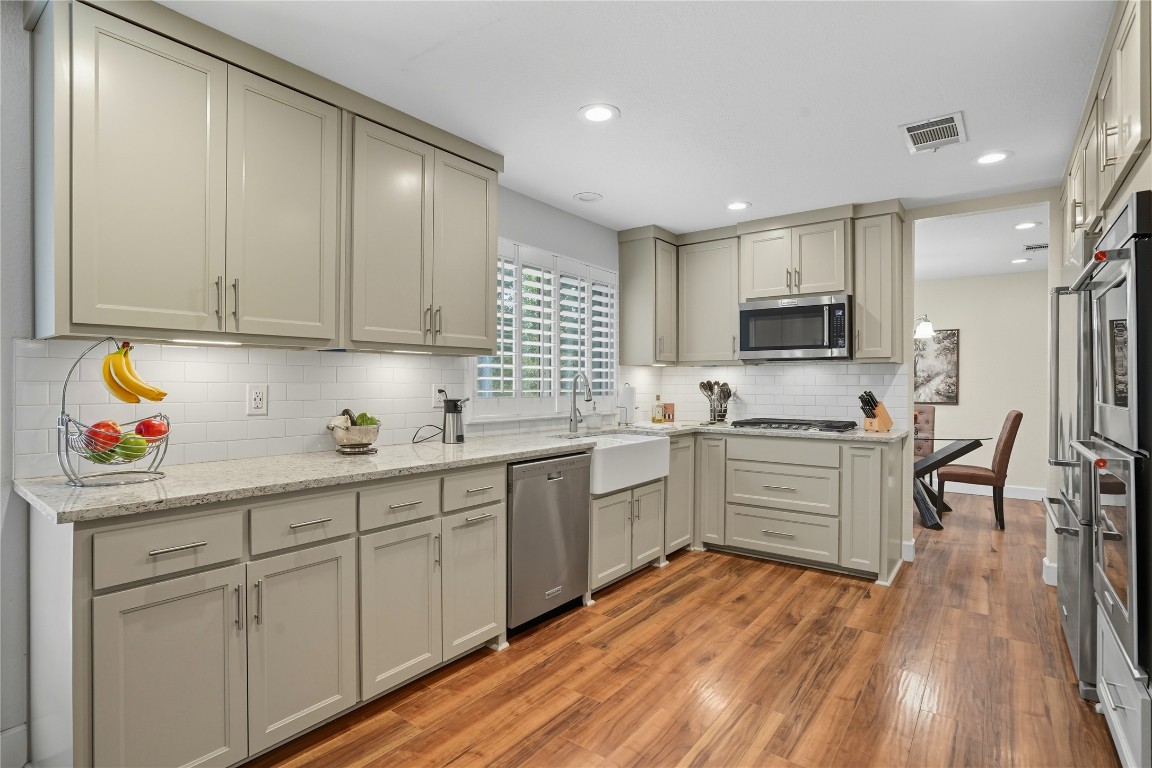 Austin, Texas, 78759, United States, 4 Bedrooms Bedrooms, ,3 BathroomsBathrooms,Residential,For Sale,1949836