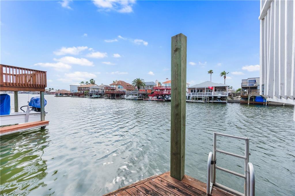 Corpus Christi, Texas, 78418, United States, 4 Bedrooms Bedrooms, ,3 BathroomsBathrooms,Residential,For Sale,1857937