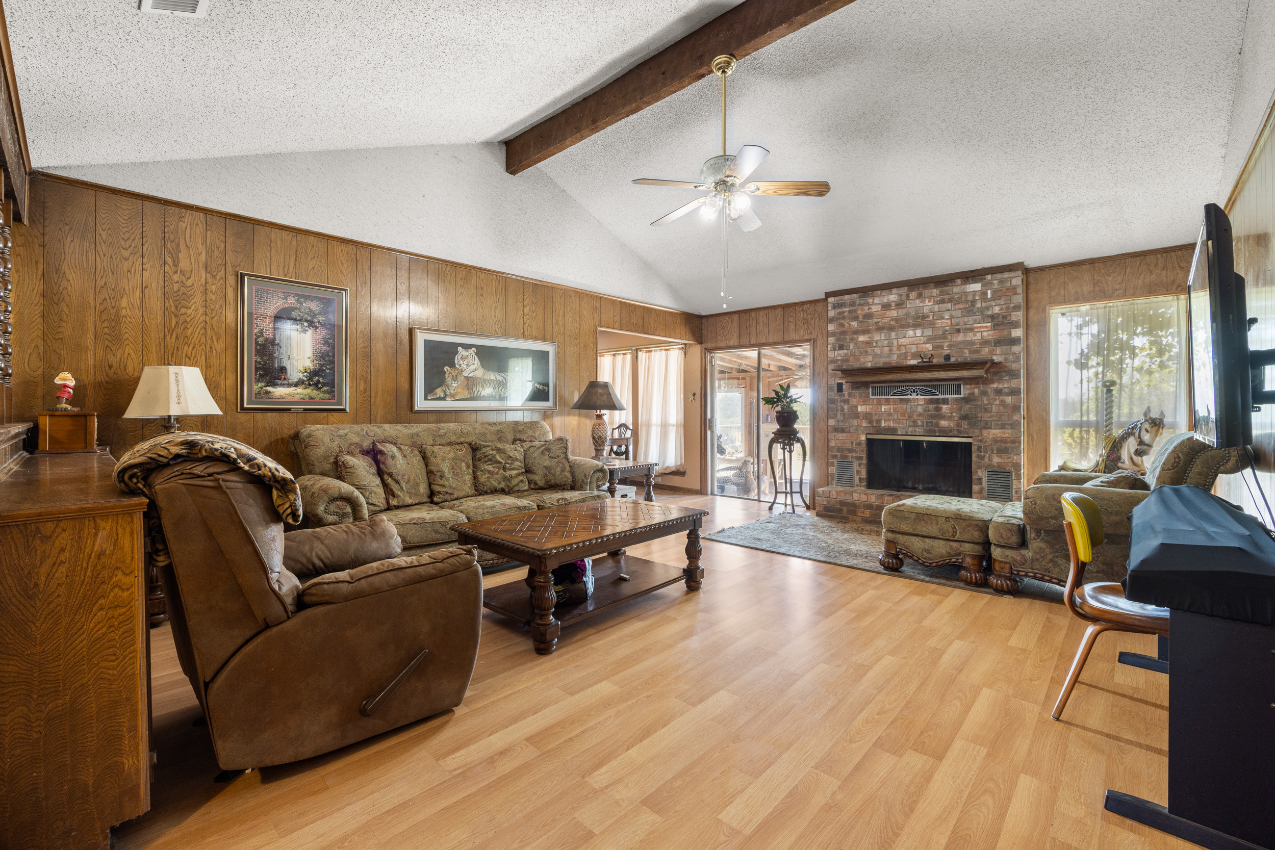 Dripping Springs, Texas, 78620, United States, 4 Bedrooms Bedrooms, ,2 BathroomsBathrooms,Residential,For Sale,1974177