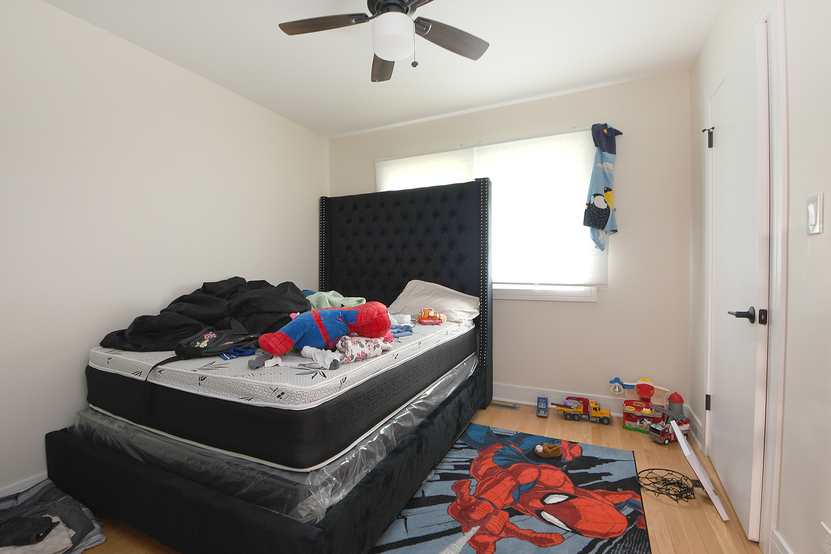 Downers Grove, Illinois, 60516, United States, 3 Bedrooms Bedrooms, ,2 BathroomsBathrooms,Residential,For Sale,1930940