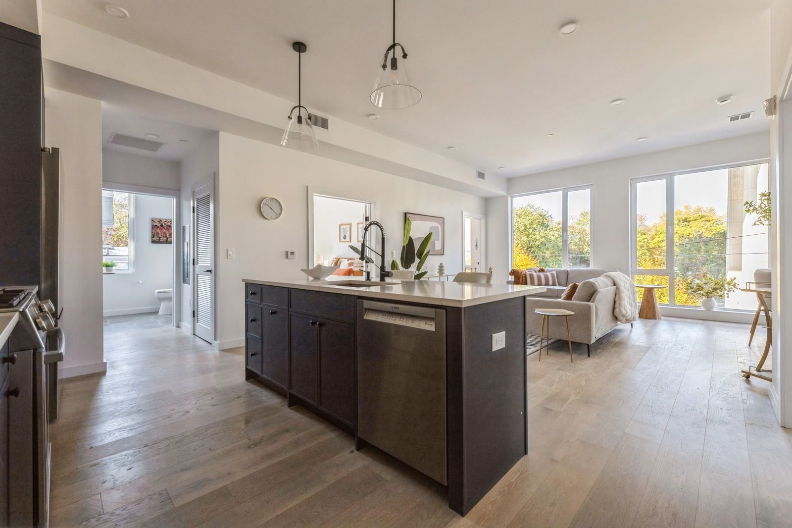 425 3rd St Unit 202, Jersey City, New Jersey, 07302, United States, 2 Bedrooms Bedrooms, ,2 BathroomsBathrooms,Residential,For Sale,425 3rd St Unit 202,1674924