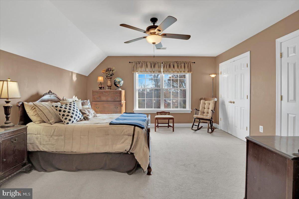 Hamilton, Virginia, 20158, United States, 4 Bedrooms Bedrooms, ,5 BathroomsBathrooms,Residential,For Sale,1987096