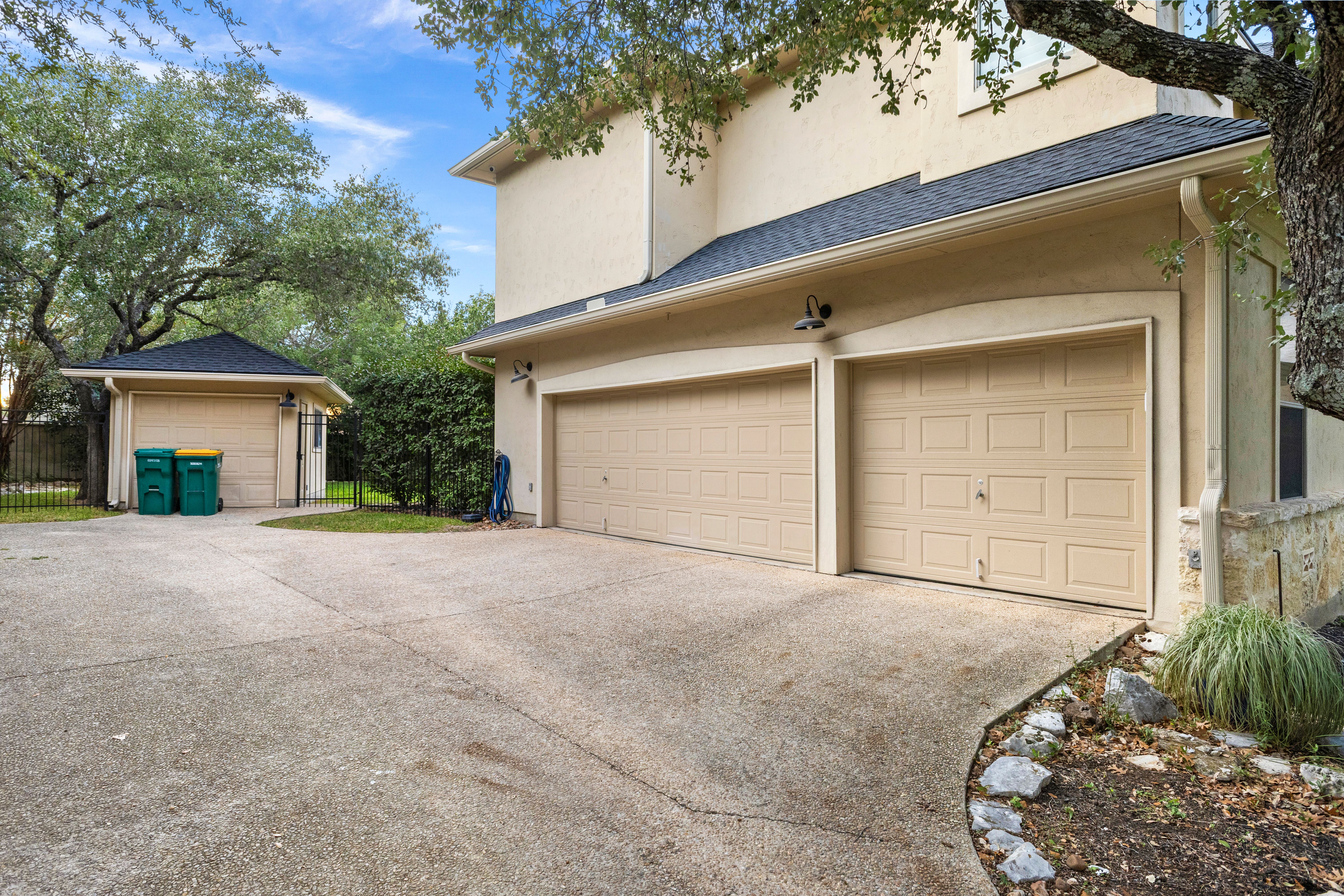  Private 5 Bedroom Oasis with Pool  Heights of Stone Oak - 物件實景