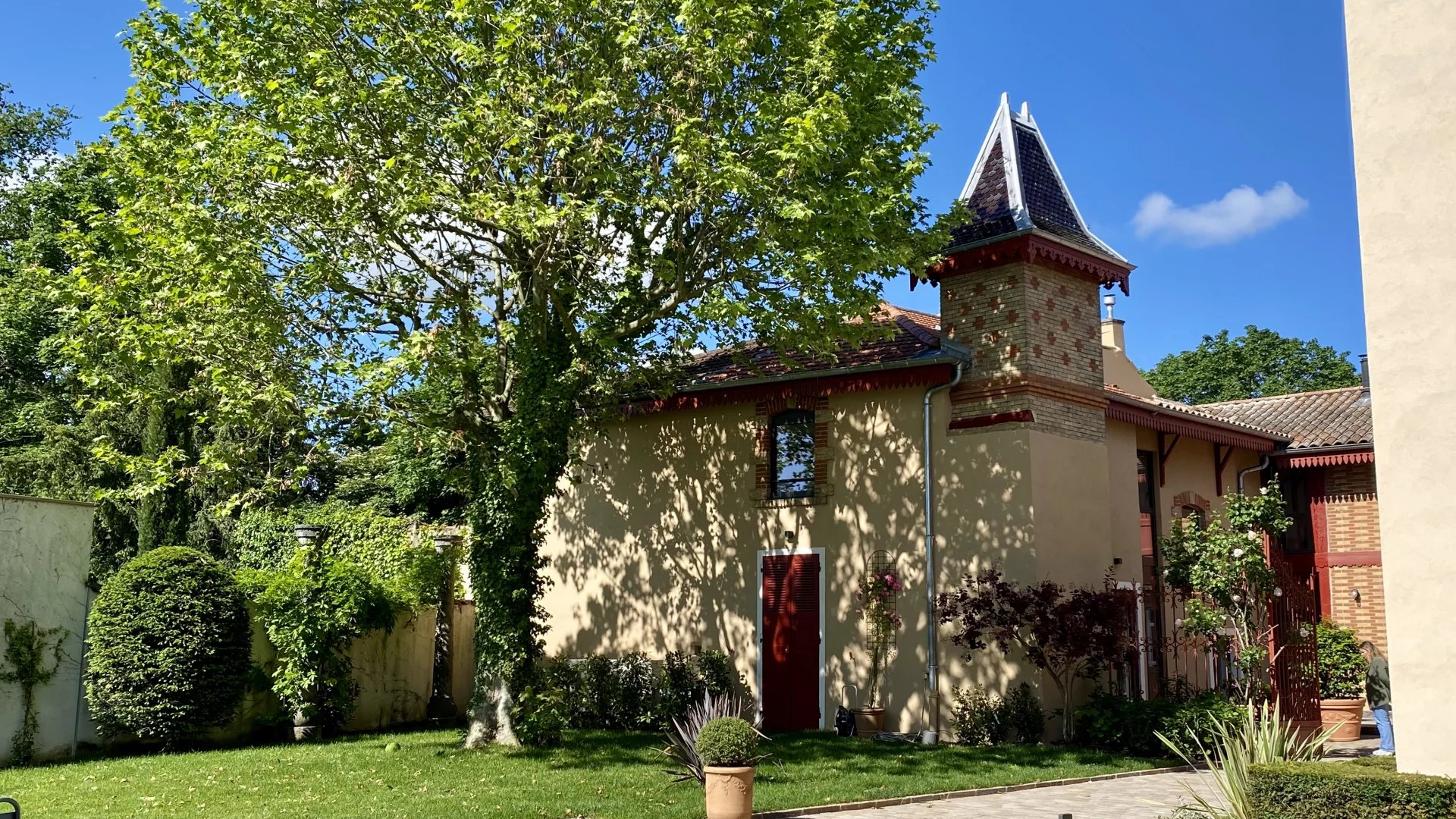 Charbonnières-les-Bains, Auvergne-Rhône-Alpes, 69260, FR, 7 Bedrooms Bedrooms, ,9 BathroomsBathrooms,Residential,For Sale,1994896