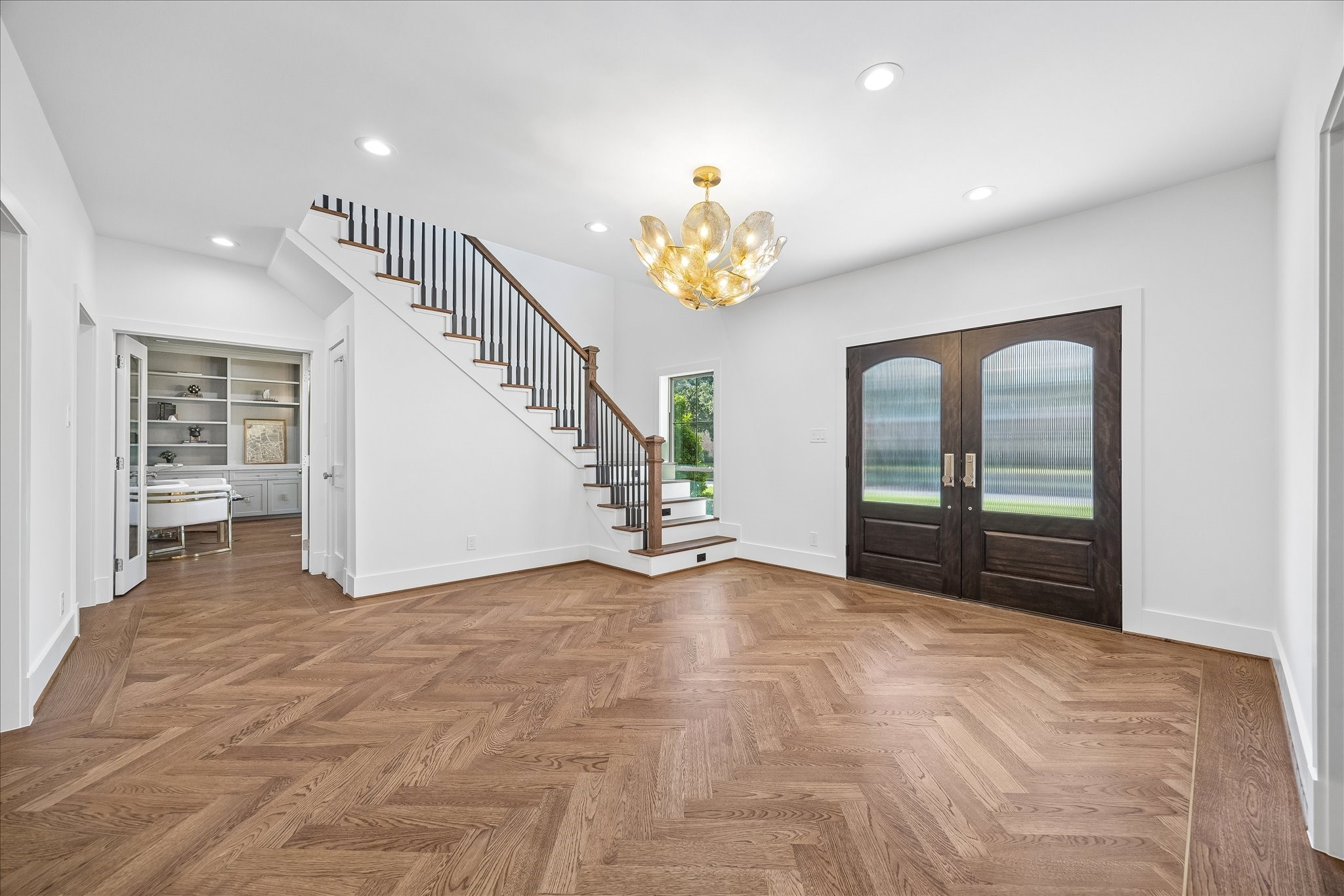  620 Stoneleigh Drive - 物件實景