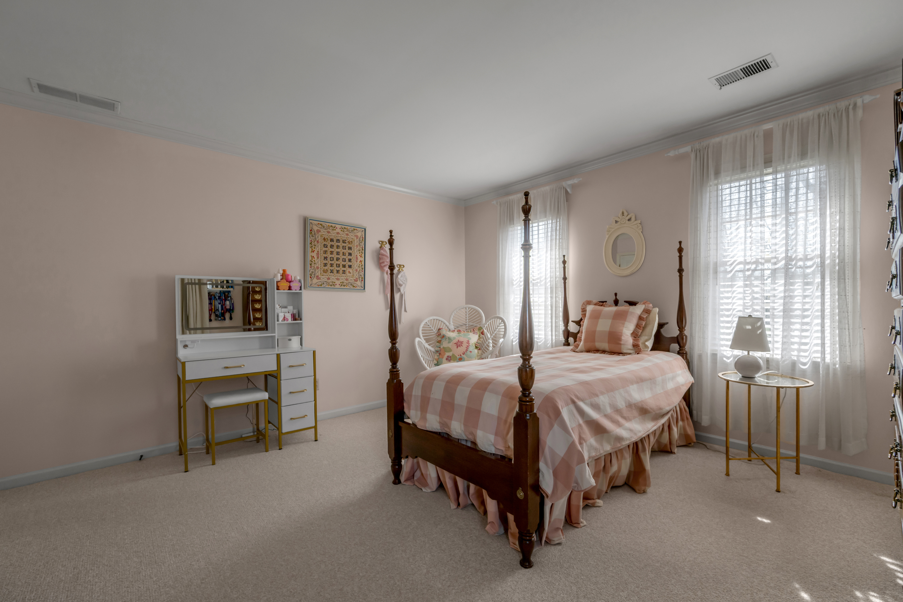  2071 Manor Drive - 物件實景