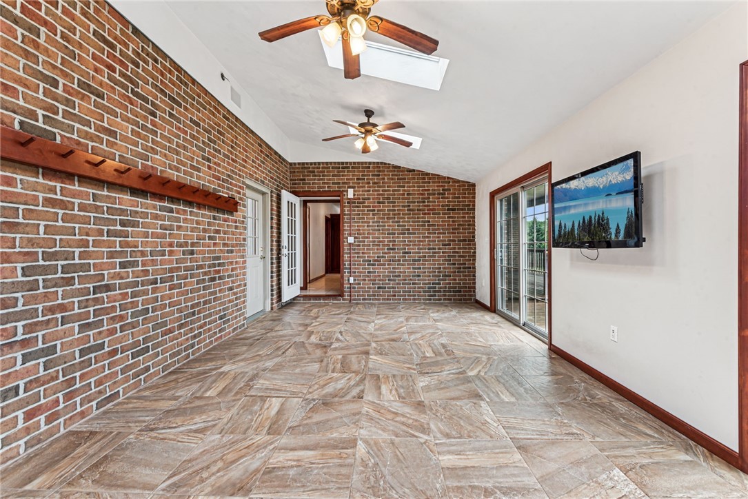 North Huntingdon, Pennsylvania, 15642, United States, 5 Bedrooms Bedrooms, ,4 BathroomsBathrooms,Residential,For Sale,1975902