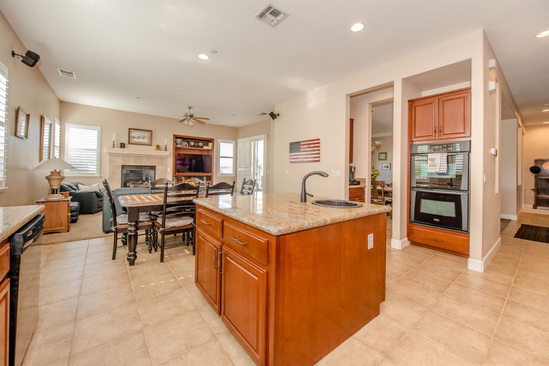 33203 Pintail Street, Woodland, CA 95695 - 物件實景
