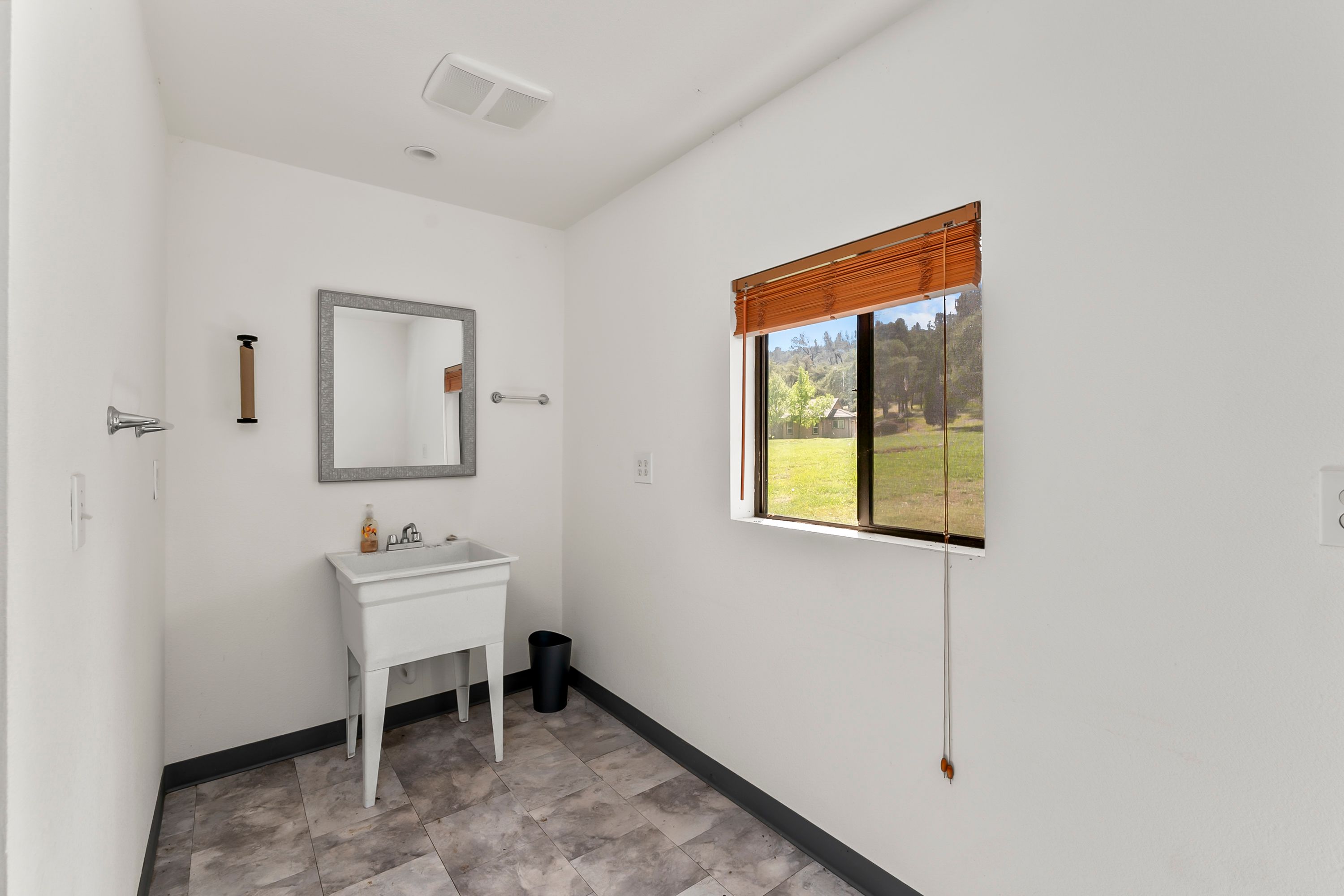  5990 Upper Ridge Way, Auburn, CA 95602 - 物件實景