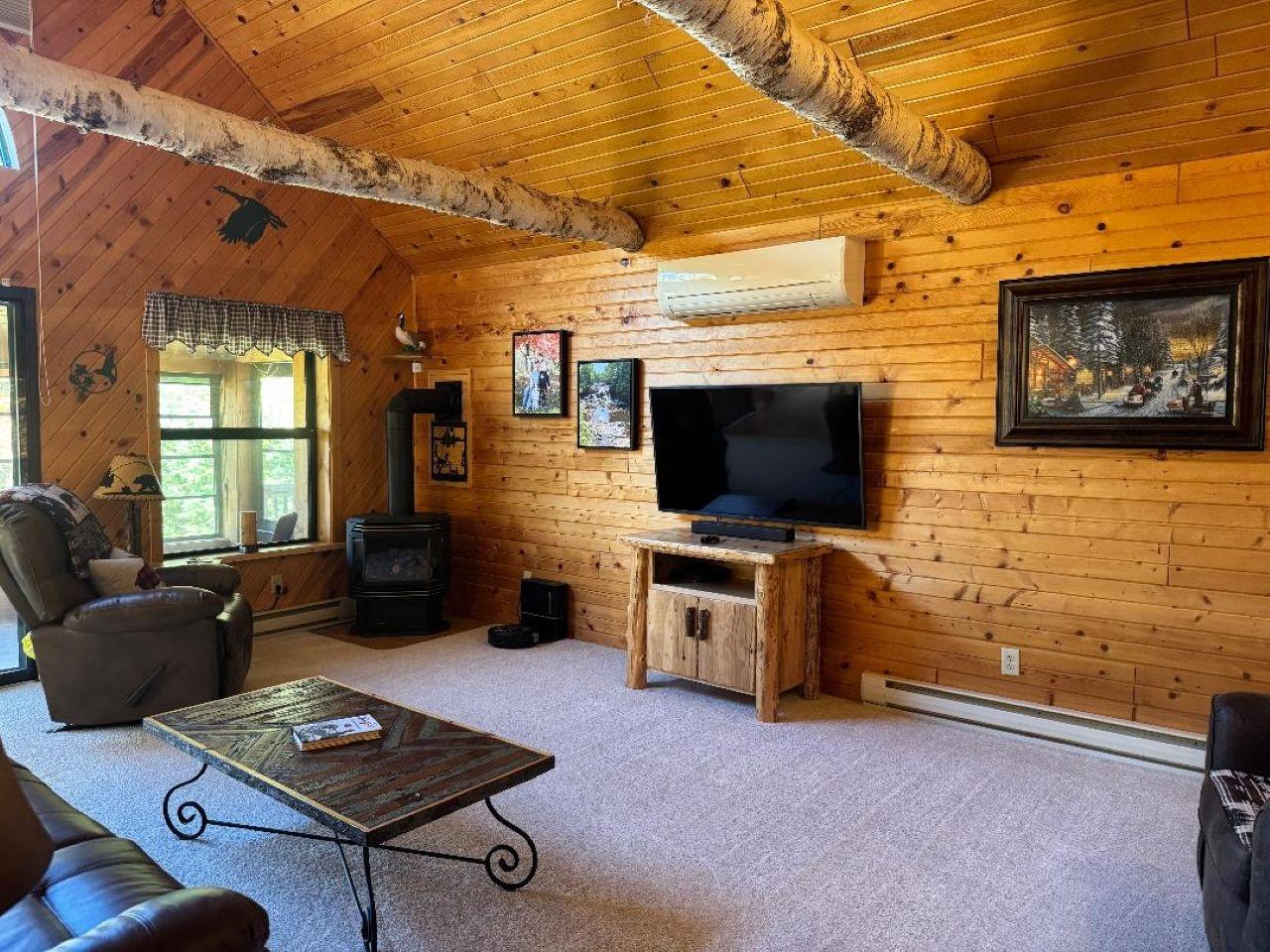 Eisenstein, Wisconsin, 54552, United States, 4 Bedrooms Bedrooms, ,3 BathroomsBathrooms,Residential,For Sale,1974419