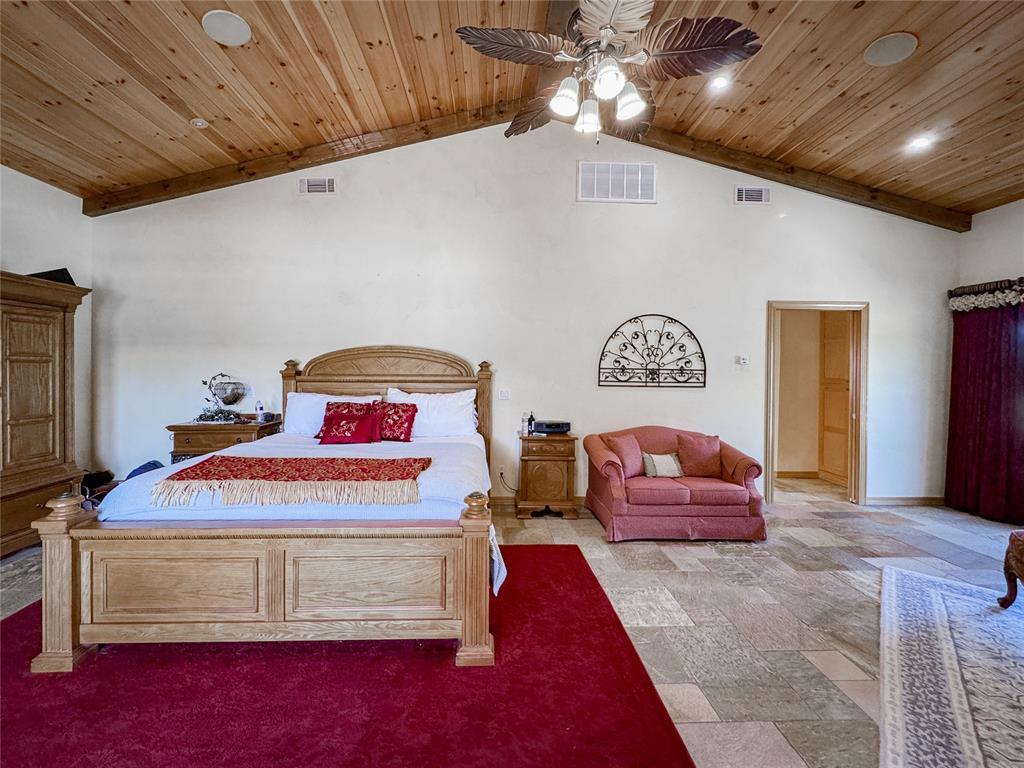 Fort Gibson, Oklahoma, 74434, United States, 2 Bedrooms Bedrooms, ,3 BathroomsBathrooms,Residential,For Sale,1982810