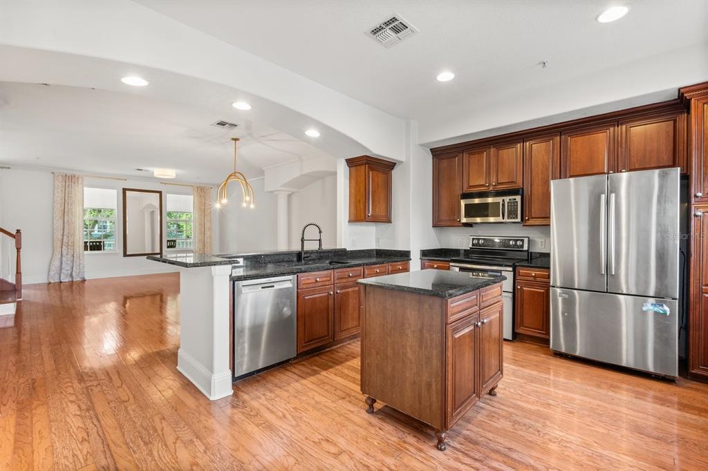 Orlando, Florida, 32814, United States, 4 Bedrooms Bedrooms, ,5 BathroomsBathrooms,Residential,For Sale,1901363