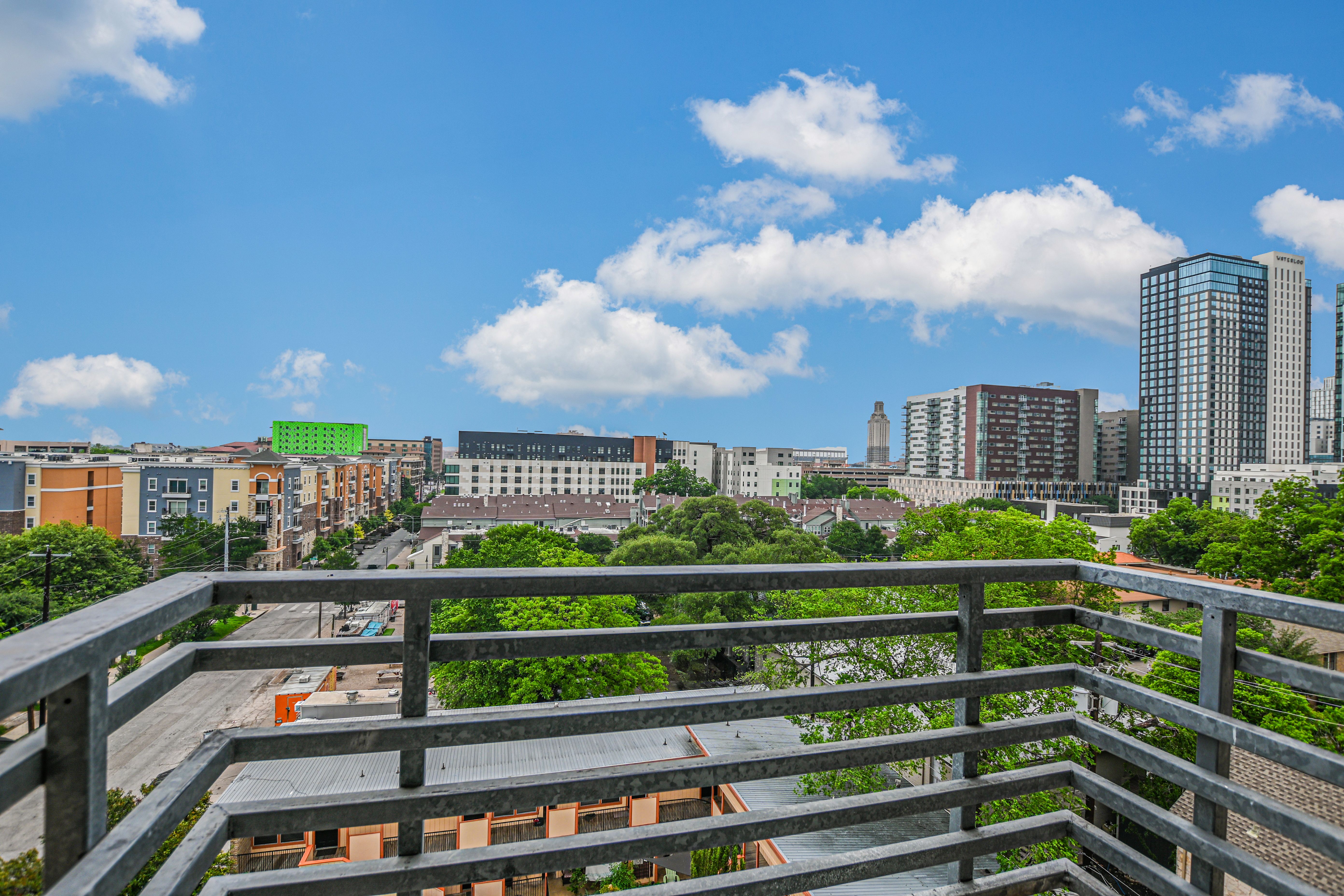 711 West 26th Street Unit 702